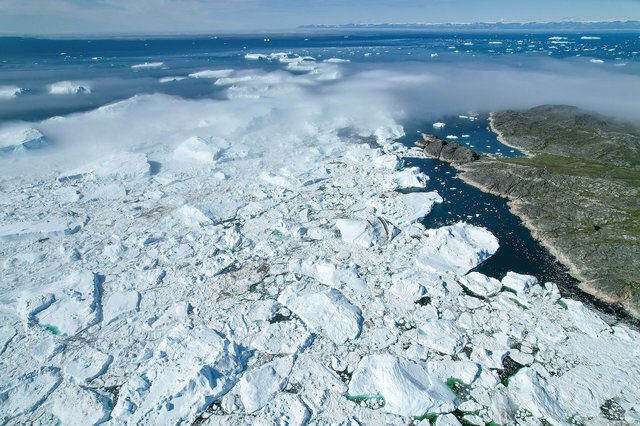 Jakobshaven Glacier Greenland (photo by Giles Laurent)