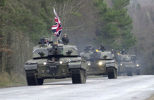 Challenger 2 tanks – photo by Teresa Pickin