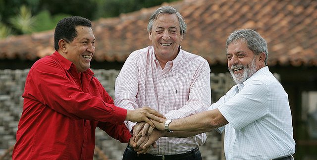 Presidents Hugo Chavez, Néstor Kirchner and Lula da Silva in 2006 photo by Ricardo Stuckert