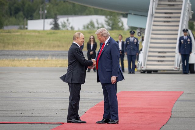 Presidents Trump and Putin meet in Anchorage 2025 photo by Benjamin D Applebaum