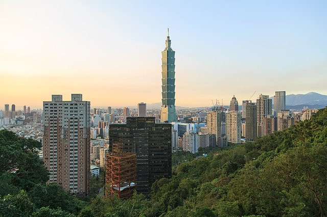 Taipei, Taiwan photo by CE photo Uwe Aranas